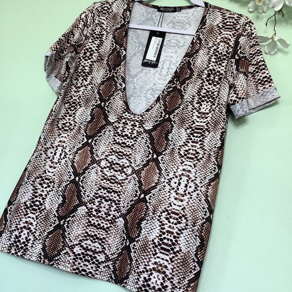 Nasty Gal Riley Snake Low Voop Neck Tee T Shirt Top Python Animal Print Brown - Picture 4 of 13